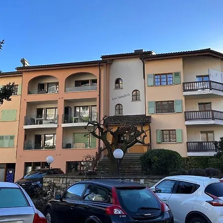 Apartamento Domaine Des Bains De *